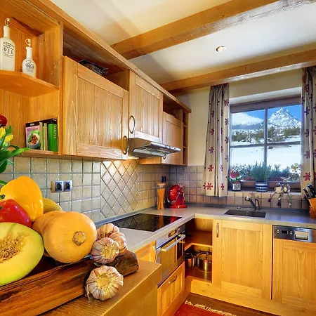 Panoramic Mountain Apartment