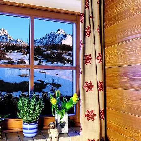 Panoramic Mountain Apartment *