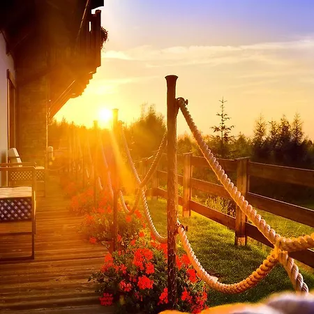 Panoramic Mountain Apartment *