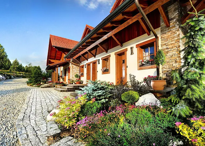 全景山脉公寓 *